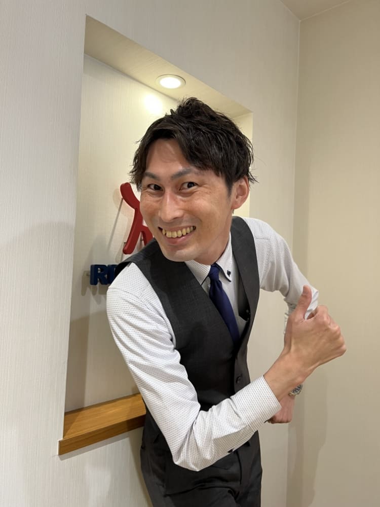 安川 瑛彦